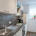 Apartament Armin *