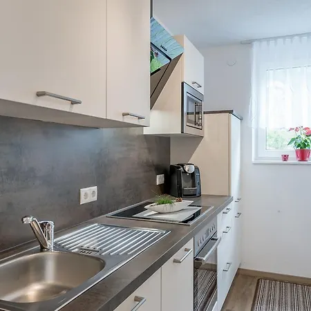 Apartament Armin *