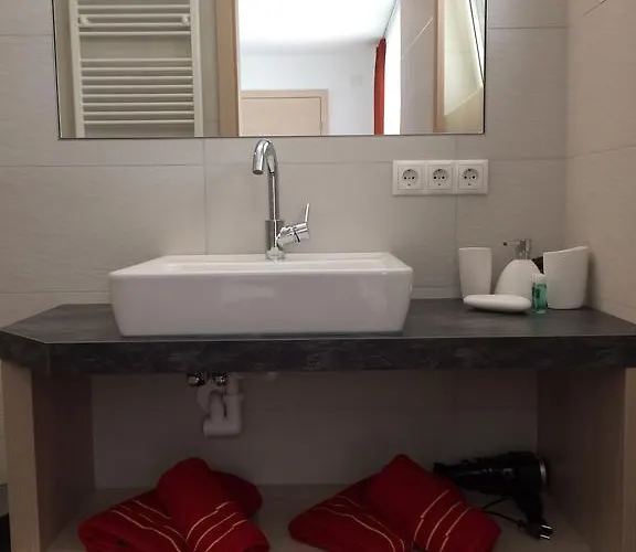 Armin アパート レンゲンフェルト